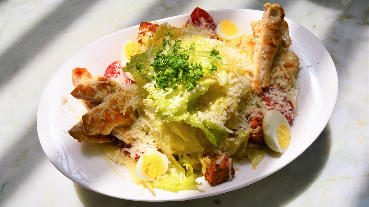 ცეზარი ქათმით  Cesar salad with chicken - Photo 13