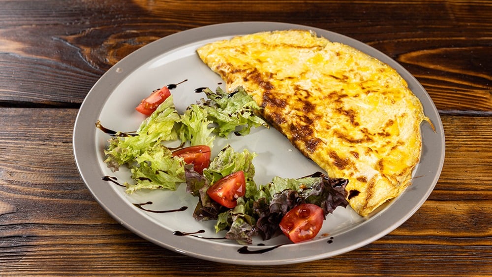 Omelette with tomato and sulguni - Photo 18