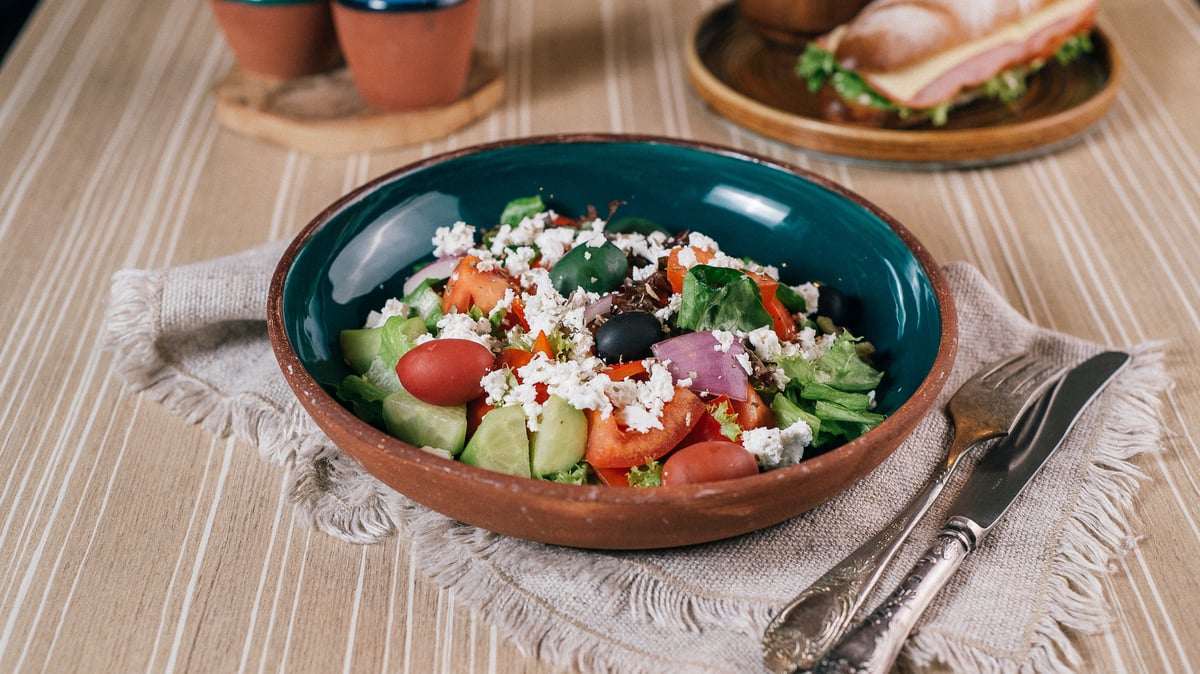 Greek salad - Photo 9