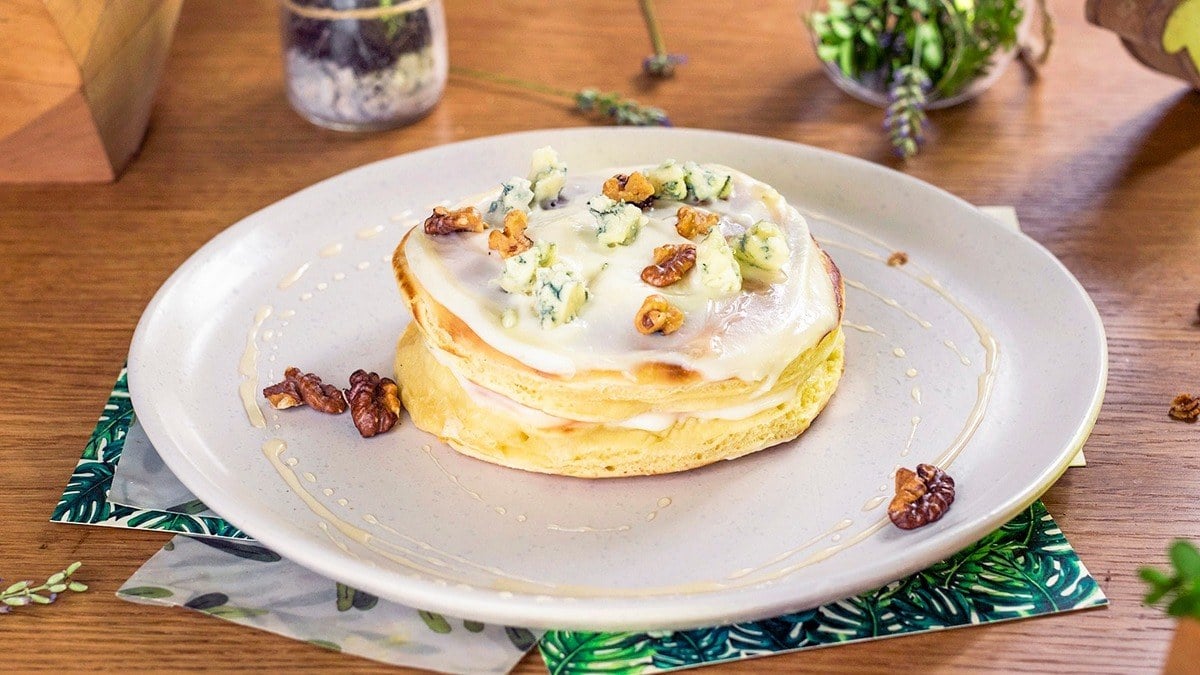 Pancakes with Blue Cheese Honey  Roasted Walnuts - Photo 4