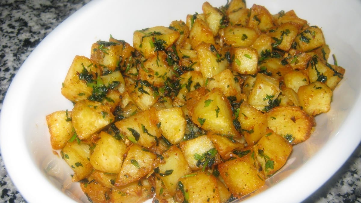 Hot Potato Lebanese - Photo 10