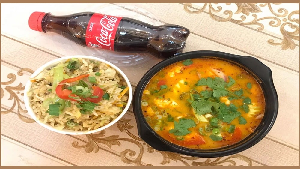 Thai Fried Rice With Vegetables  Tom Yum With Vegetables  Coca Cola - Photo 15