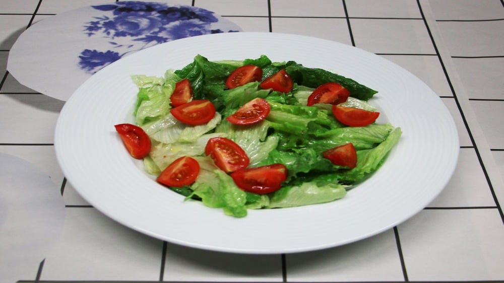 მწვანე სალათი ჩერი პომიდორით - Photo 9